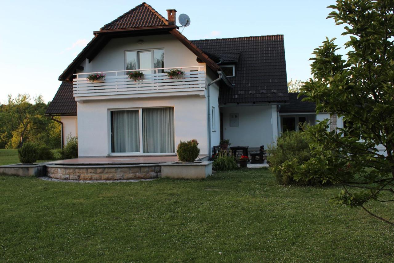 Bed and Breakfast House Biba & Leona Растовача Экстерьер фото